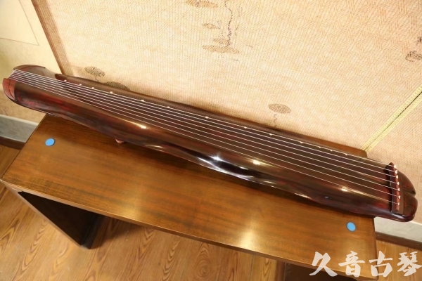 嘉峪关市●久音古琴  ●今日推荐  20230516【收藏级断纹蕉叶】